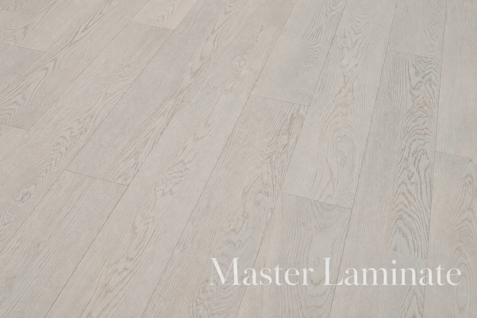 Паркетная доска Focus Floor Oak Brisk Matt 3-полосная 2266x188x14