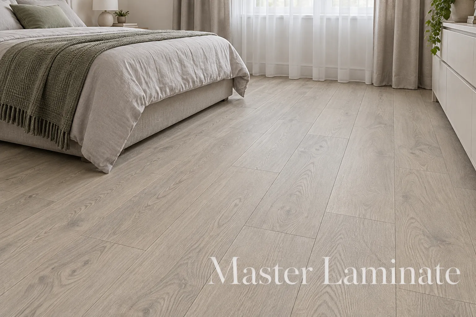 Ламинат Quick-Step Classic Plus Hydro 8/32 4V CLH1405 Дуб Светло-Серый Старинный 1200x190