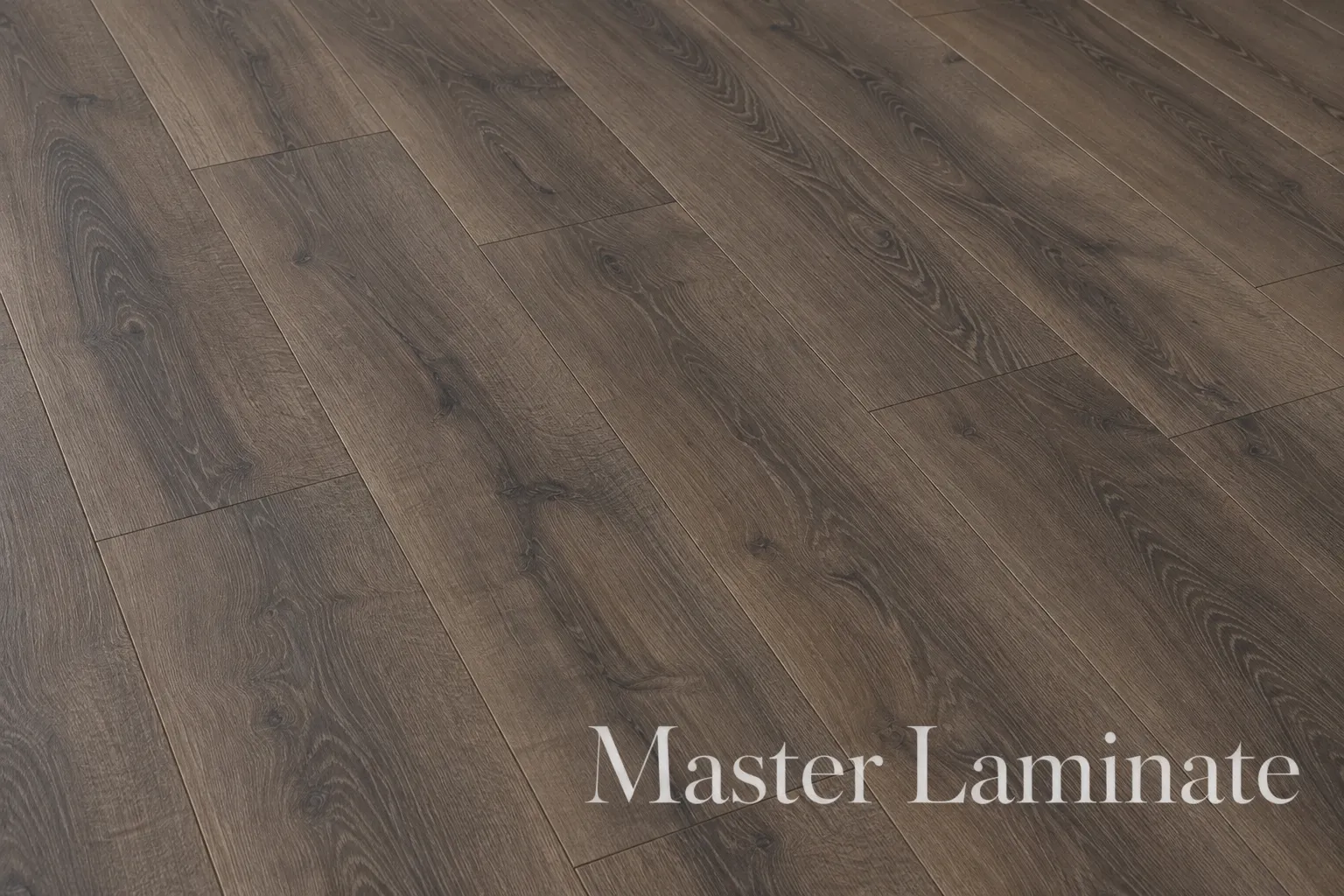 Ламинат Quick-Step Majestic 9.5/32 4V MJ3553 Дуб Пустынный Шлифованный Темно-Коричневый 2050x240